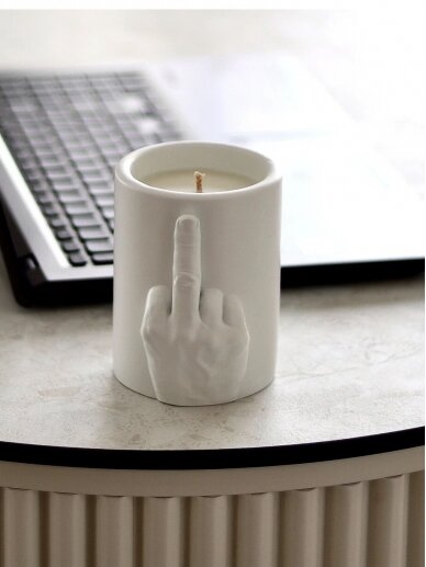 CandleHand sojų vaško žvakė SCENTED F*CK YOU GESTURE CANDLE 2